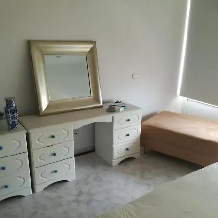 Διαμέρισμα Suites, *